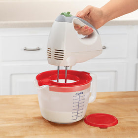 Chef's Pride 8-Cup Pitcher measurements close-up with clear unit marks