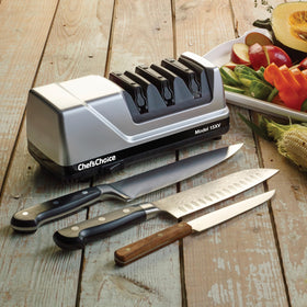 Chef's Choice EdgeSelect stage-three stropping creates a polished, longer-lasting edge on serrated blades.