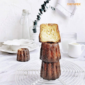 CHEFMADE Canele mold edge design close-up showing strengthened rim for durability