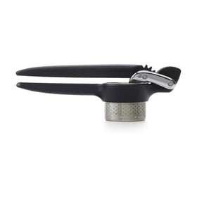 Chef'n FreshForce potato ricer with dual-gear mechanism for effortless, fluffy mash.