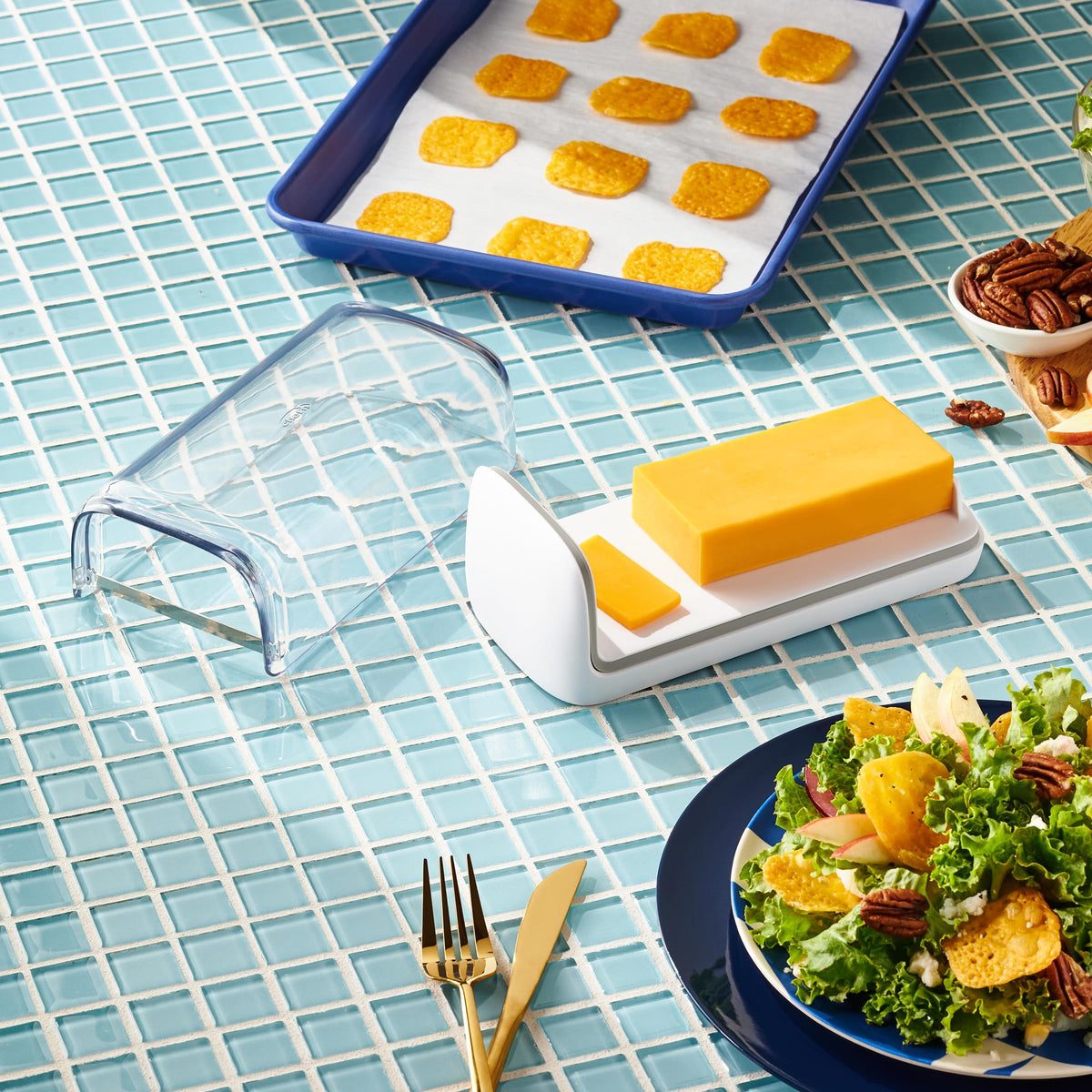 Chef'n Slice'n Store cheese box storage compartment keeps cheese fresh.
