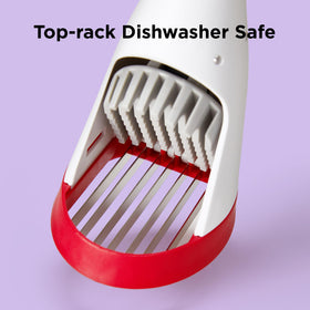 Chef'n Strawberry Slicester features a safe, comfortable grip.