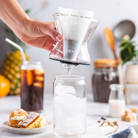Chemex Funnex in-use image showing a smooth pour-over flow with minimal splashes