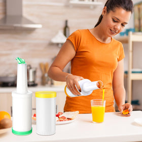 CHENGU removable canister lid doubles as extra storage for sauces.