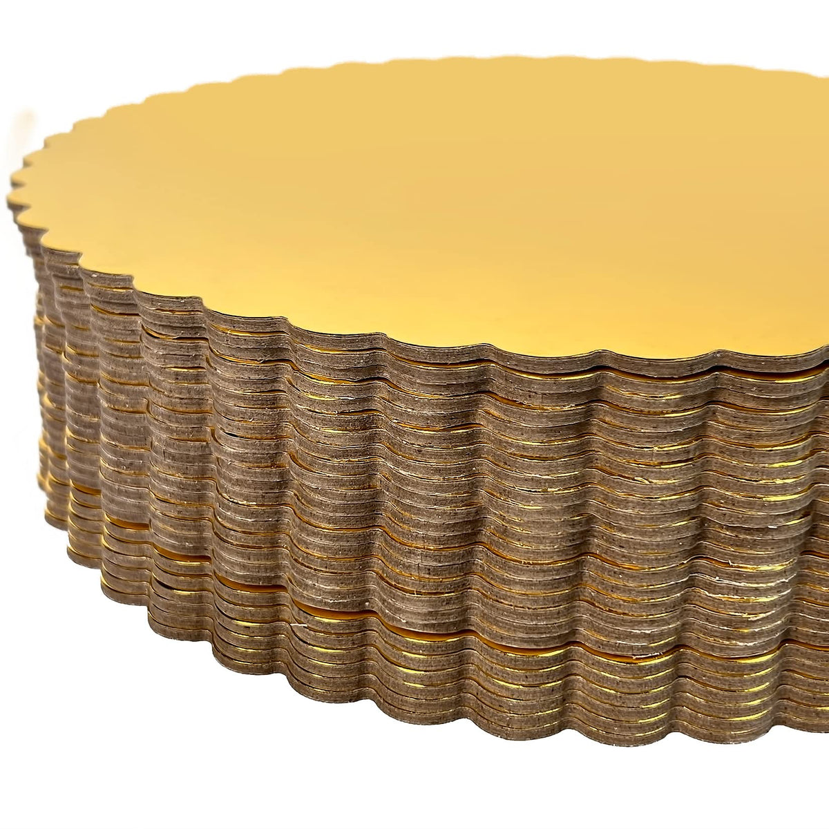 CHERRY MDF-core cake board provides a strong foundation for heavy cakes.