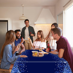 Chiazllta easy-clean disposable tablecloth simplifies post-party tidying