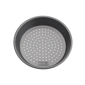 Chicago Metallic perforated-bottom pan enables airflow for a crispy crust on each bake.