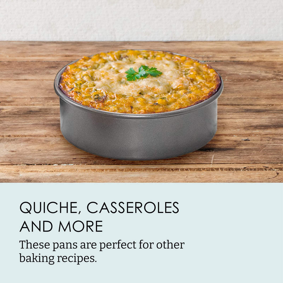 Dishwasher-safe icon indicating easy cleanup for Chicago Metallic pans.