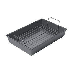 Chicago Metallic professional roast pan with non-stick rack in 13x9 inches for easy roasting.
