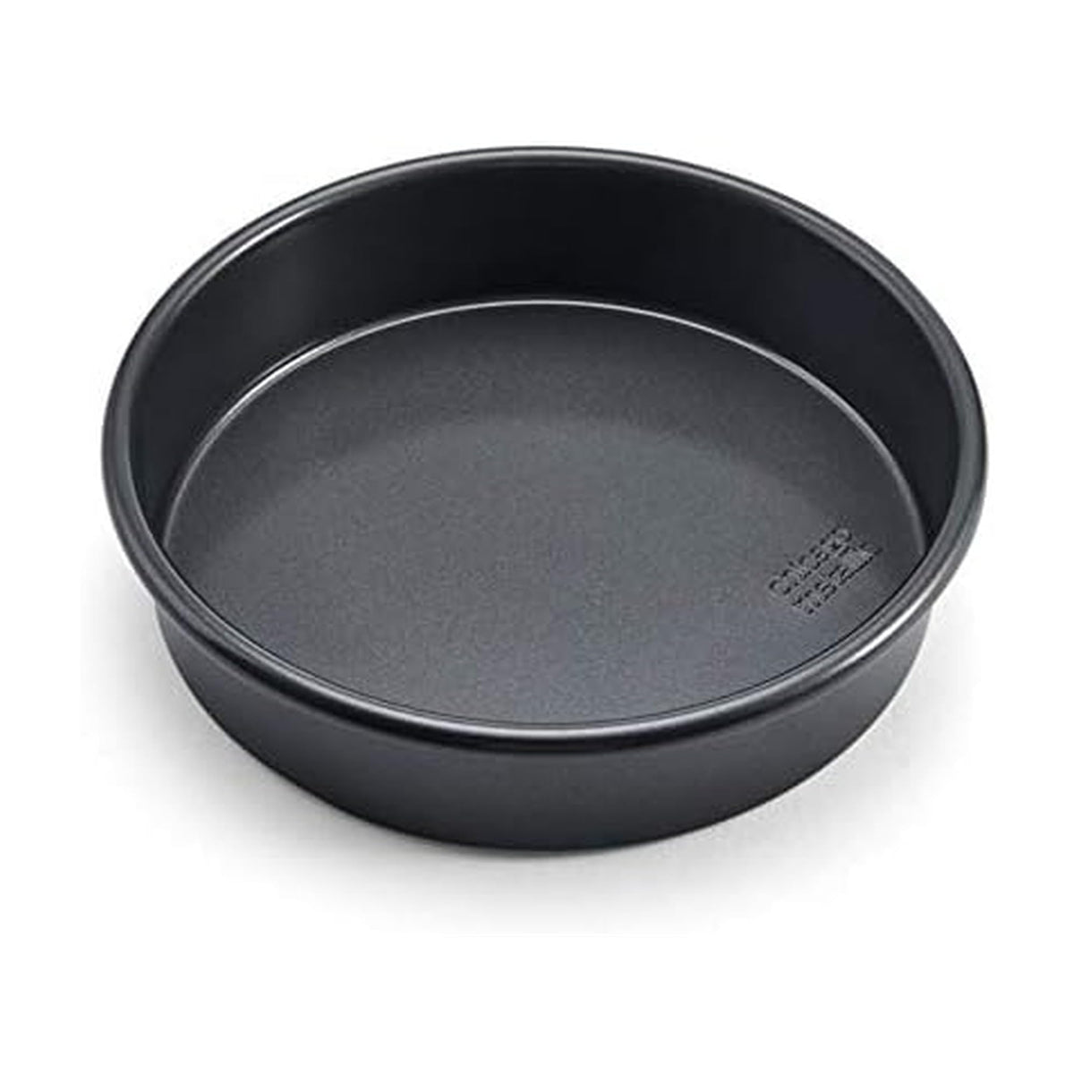 Chicago Metallic round cake pan 9inch nonstick releases cleanly for effortless layering.