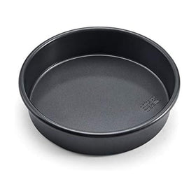 Chicago Metallic round cake pan 9inch nonstick releases cleanly for effortless layering.