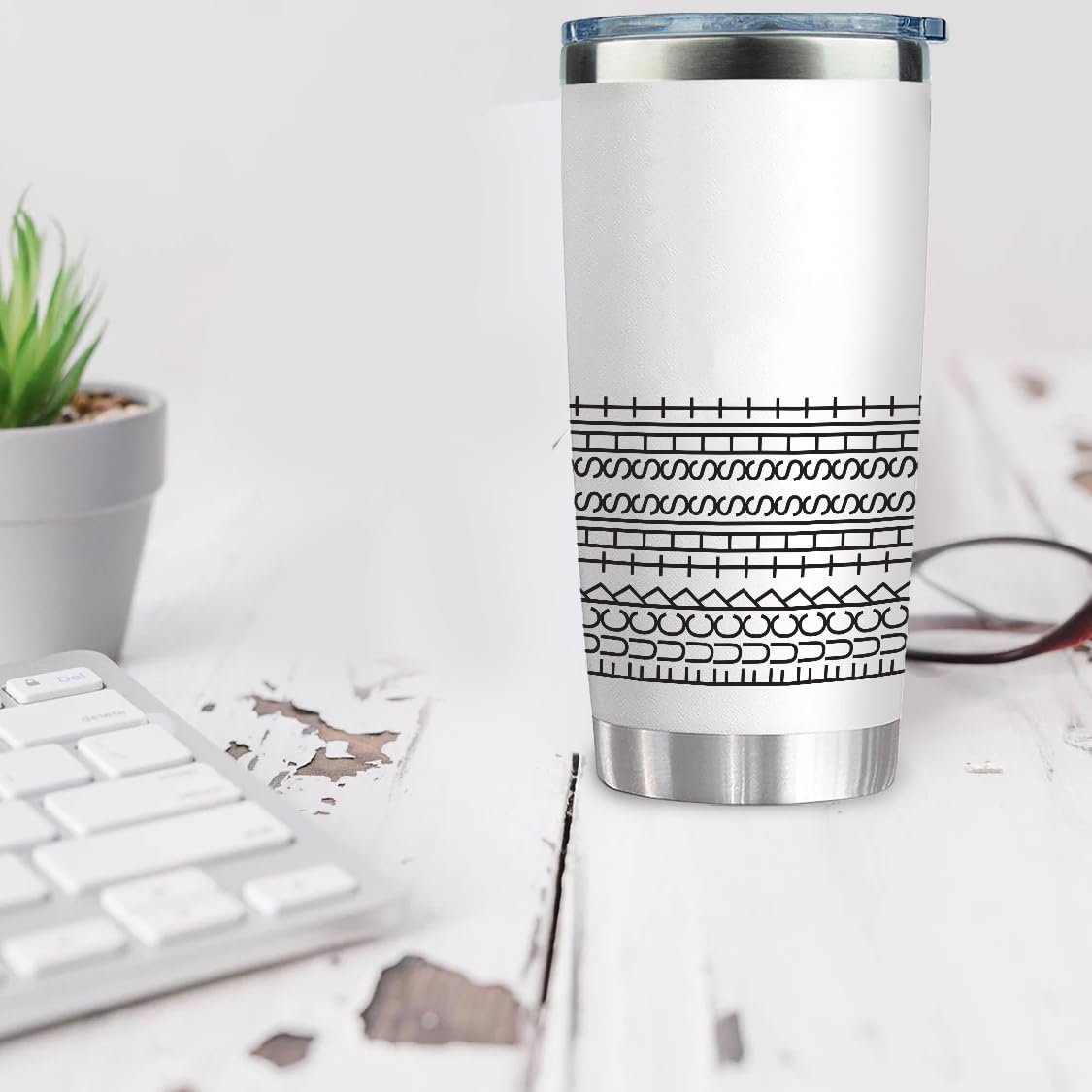 CHICKOR 20oz stainless steel insulated tumbler for hot or cold beverages.