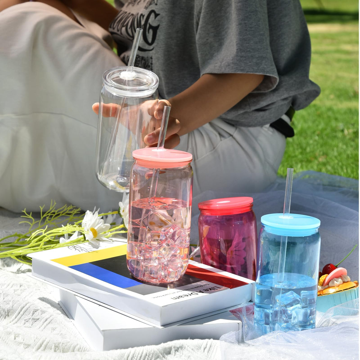 CHLJAR cleaning brush helps quick, thorough jar cleaning after drinks.