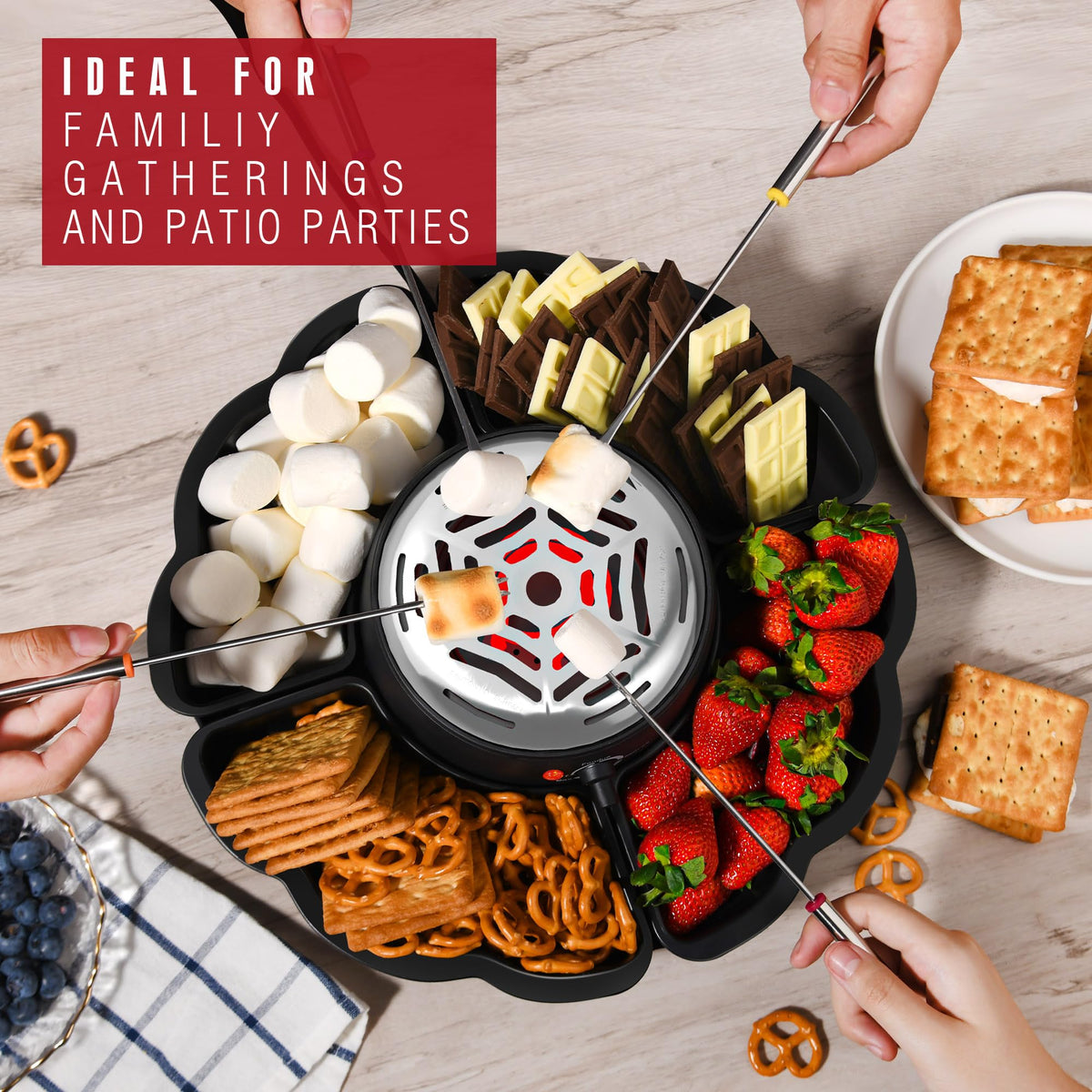 CHOCOSMORE four roasting forks for evenly toasted treats.