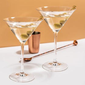 Chouggo lead-free crystal ensures safe, brilliant presentation for your cocktails.