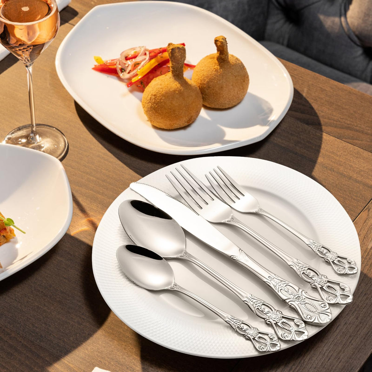Cididu dishwasher-safe silverware simplifies cleanup after meals.