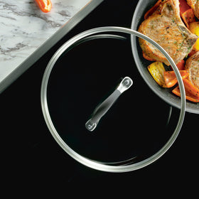 Circulon A1 Series glass lid handle close-up with comfortable grip.