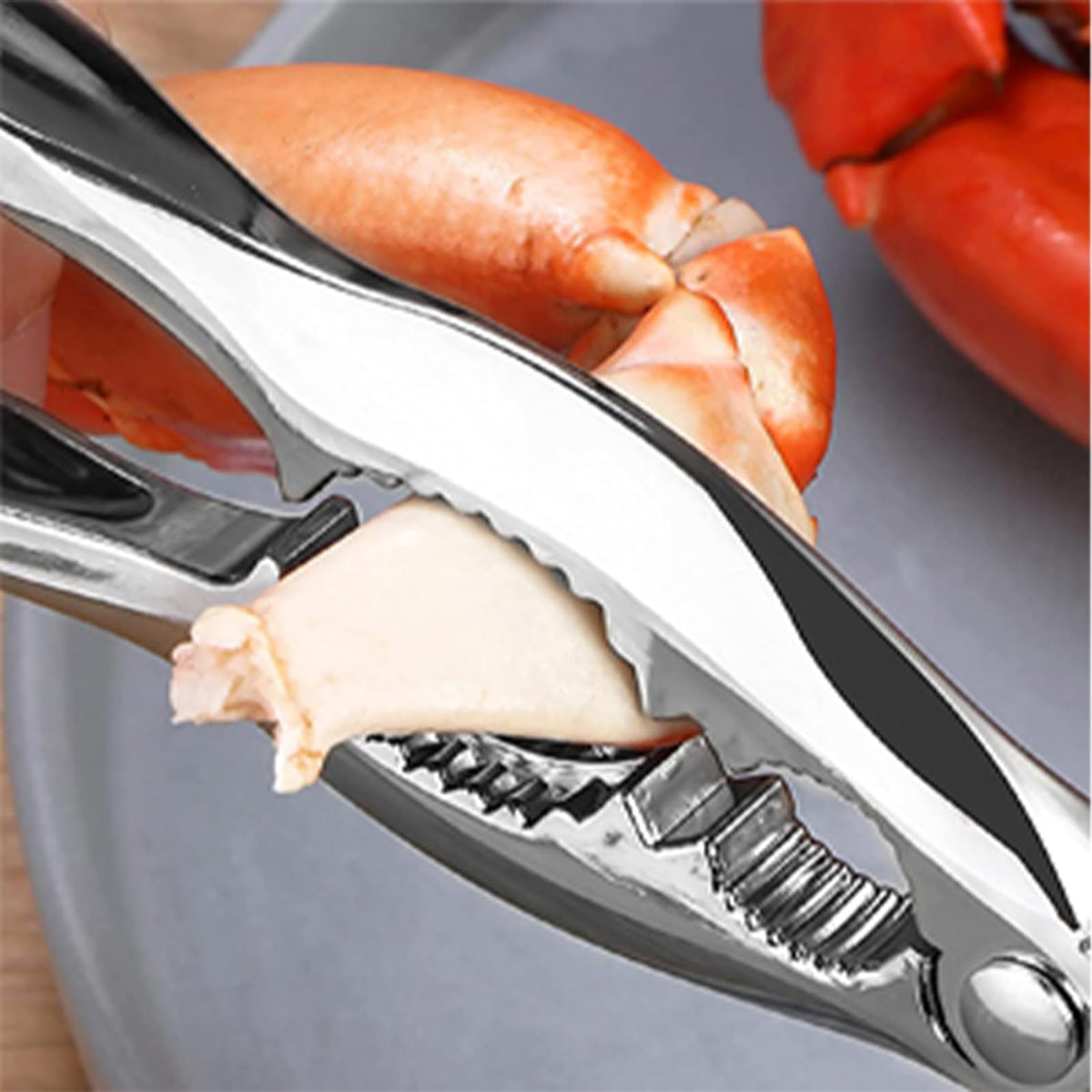 CLEABANKE stainless-steel forks 10-pack provide sturdy leverage.
