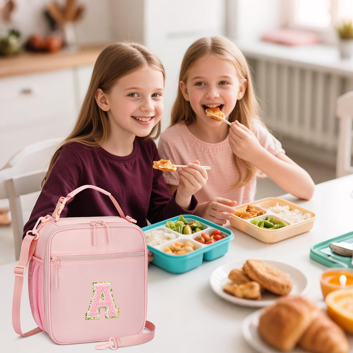 CloudWINGS pink lunch bag with adjustable strap for comfortable school carry