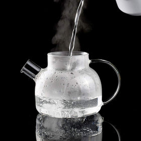 CNGLASS bamboo lid with airtight seal reduces spills and heat loss.