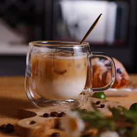 CNGLASS lead-free and BPA-free glass for safe sipping