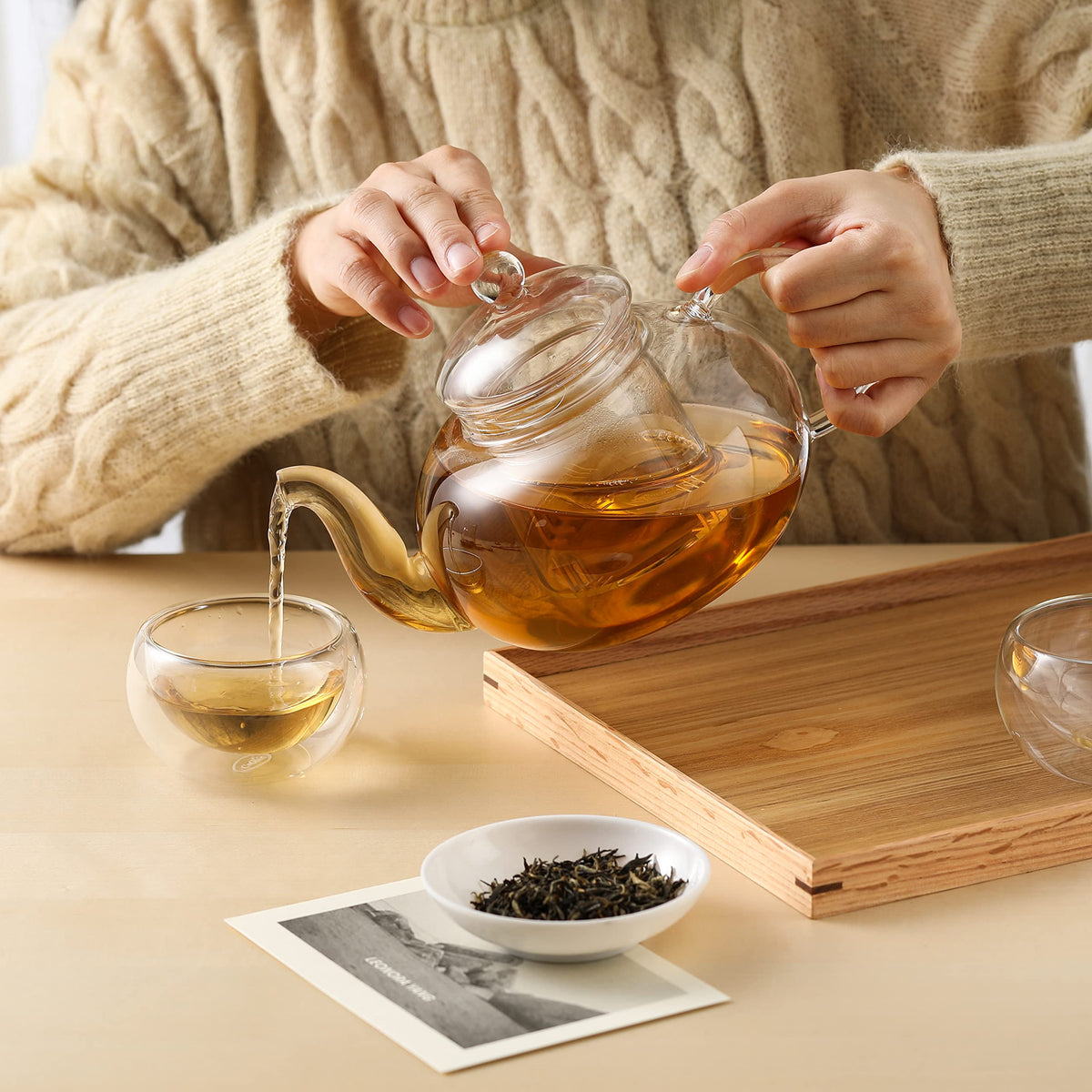 CNGLASS glass teapot non-drip spout minimizes spills during pouring