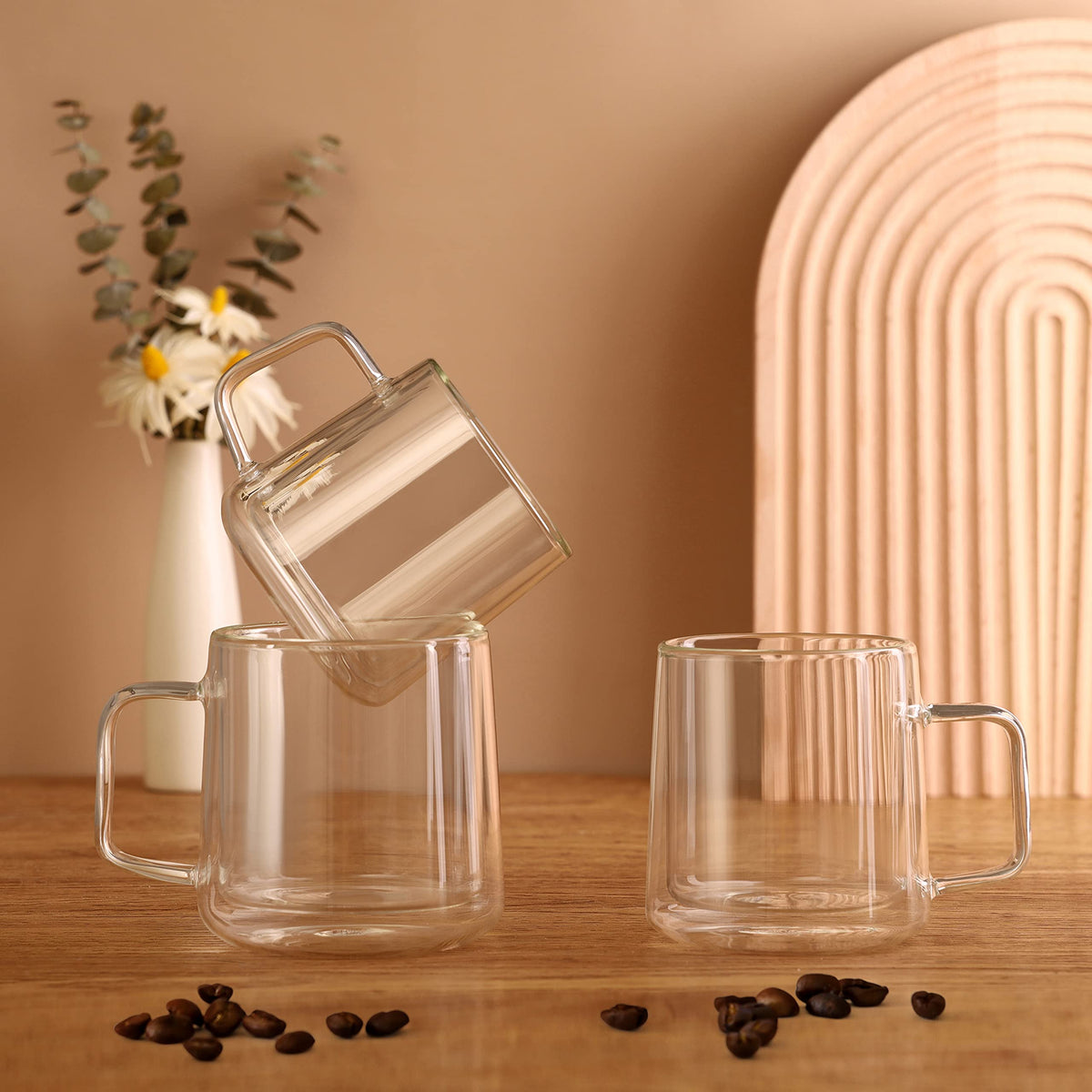 Dishwasher-safe CNGLASS mug icon next to glass mug.