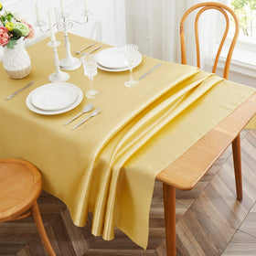 Cobedzy smooth-wrinkle satin surface provides elegant table coverage.
