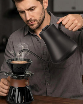 Cocinare Kettle interior stainless steel shows durable, easy-to-clean construction for daily use.