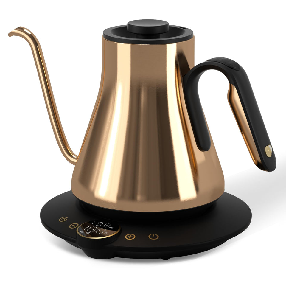 Cocinare Gustav Gold gooseneck kettle front view for precise pour control.