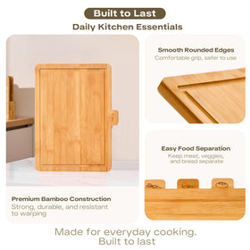 Coktaseleg bamboo cutting boards with juice groove to catch liquids.