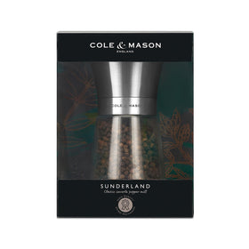 Cole & Mason Sunderland glass body close-up shows pepper levels for precise seasoning.