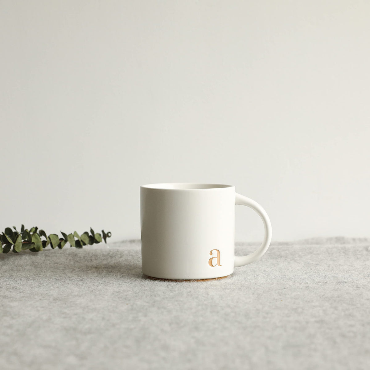 COLLECTIVE HOME Kitchen moment mug enhances your morning tea ritual.