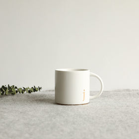COLLECTIVE HOME dishwasher-safe gold lettering maintains shine after washes