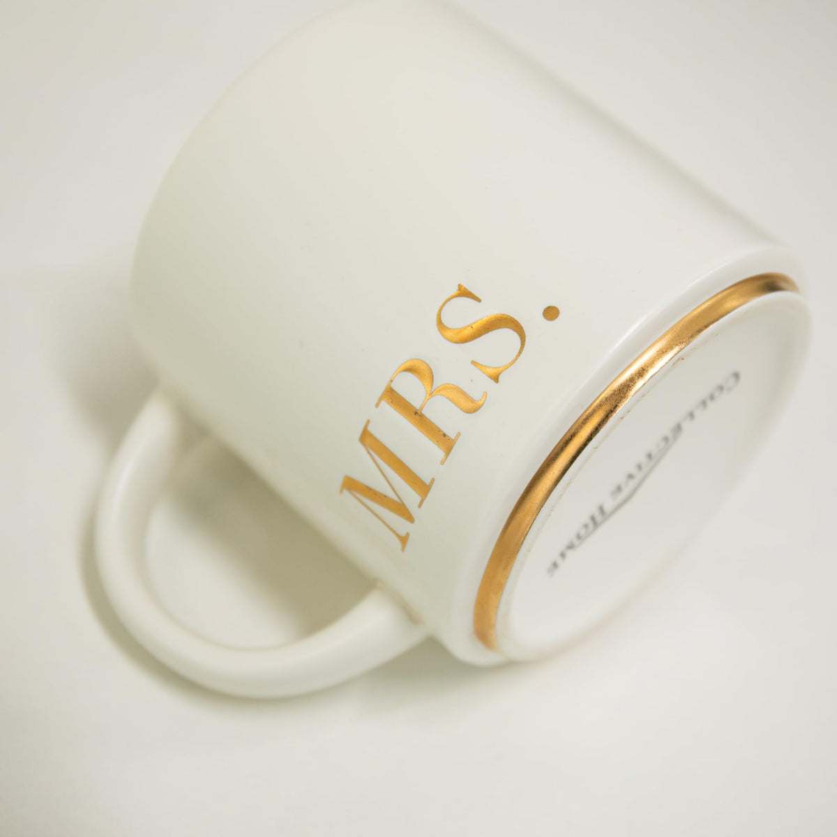 COLLECTIVE HOME Two-piece set for couples to share morning beverages.