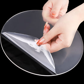 Coloch 10.25-inch acrylic cake disc offers sturdy support for large tiers.
