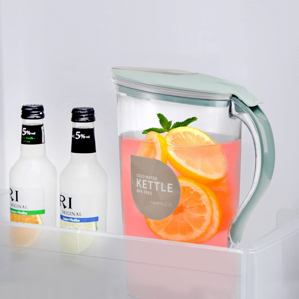 Coloch durable clear 2-quart pitchers built for daily use.