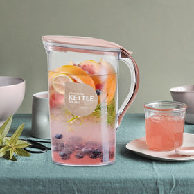Coloch versatile pitcher suitable for water, juice, or DIY drinks.