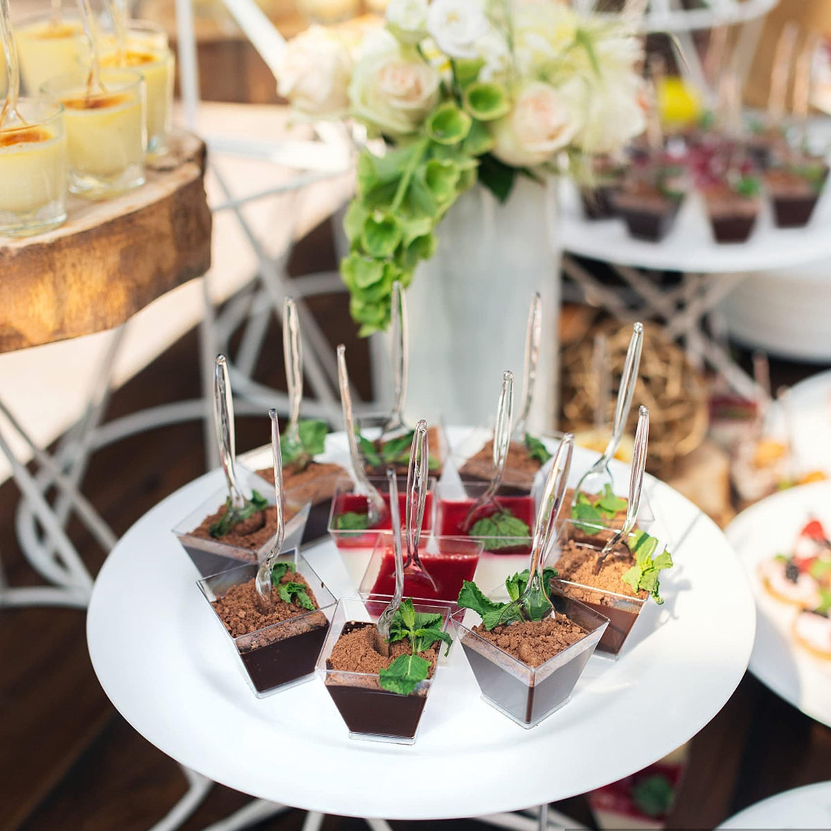 Colovis cups display desserts like cheesecake, pudding, or jelly beautifully.