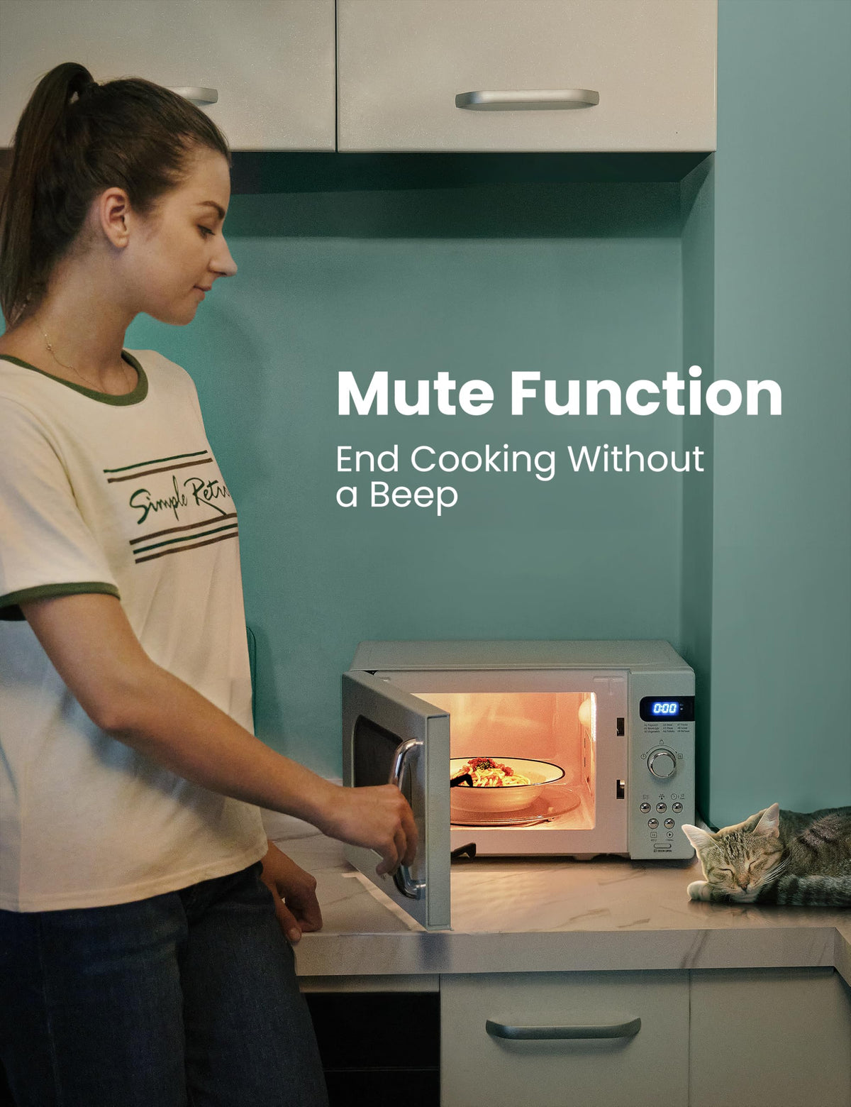 COMFEE' Retro microwave bright LED display shows time and settings