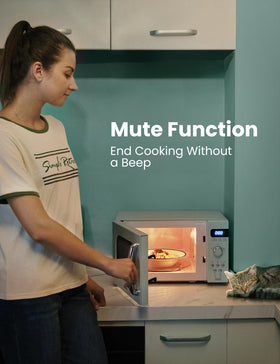 COMFEE' Retro microwave bright LED display shows time and settings
