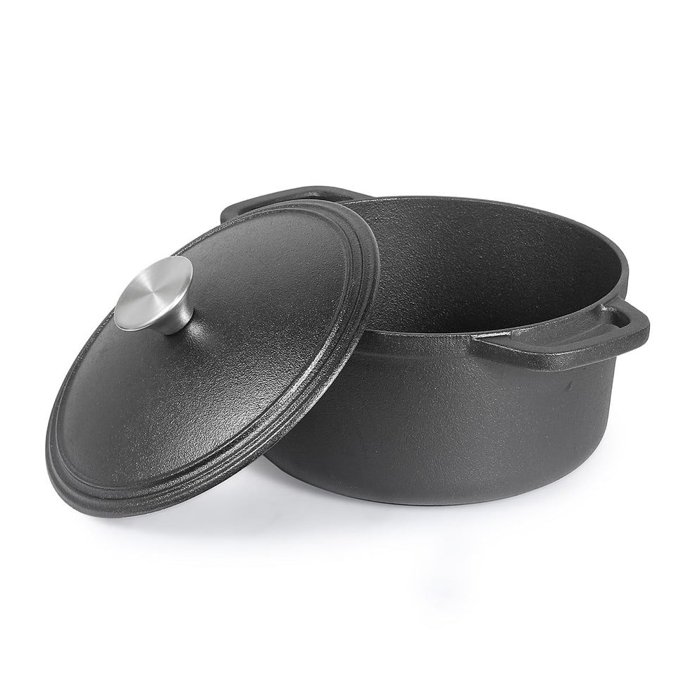 Commercial CHEF 3.4 Qt Dutch oven, dome-lid view, delivers even heat for consistent cooking.