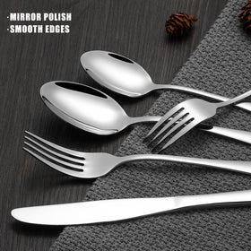 Compralo versatile set fits home kitchens and restaurants with style.