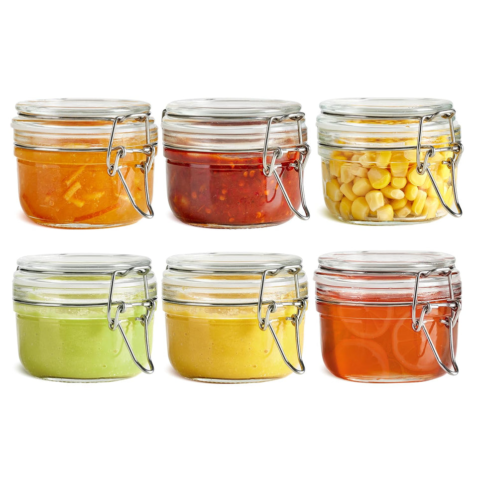 ComSaf 4oz glass spice jar with airtight lid preserves freshness and aroma.