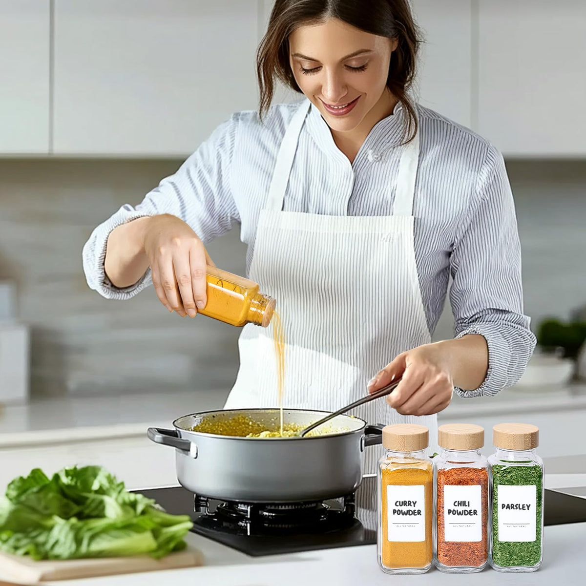 ComSaf clear glass jars showcase spices while remaining easy to identify.