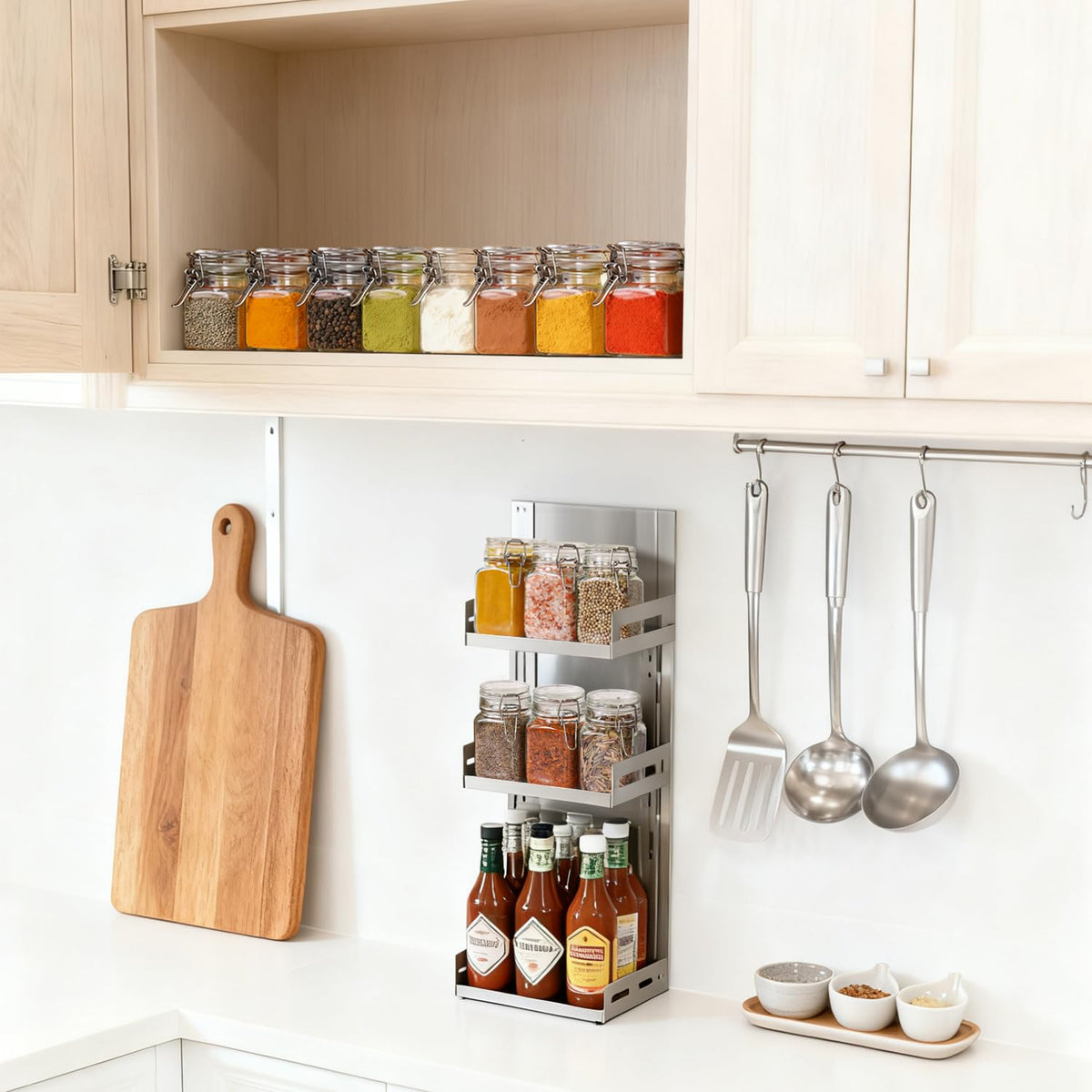 ComSaf reusable labels sheet to help labeling and quick content identification.