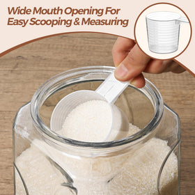 ComSaf silicone seal on lid provides airtight moisture protection