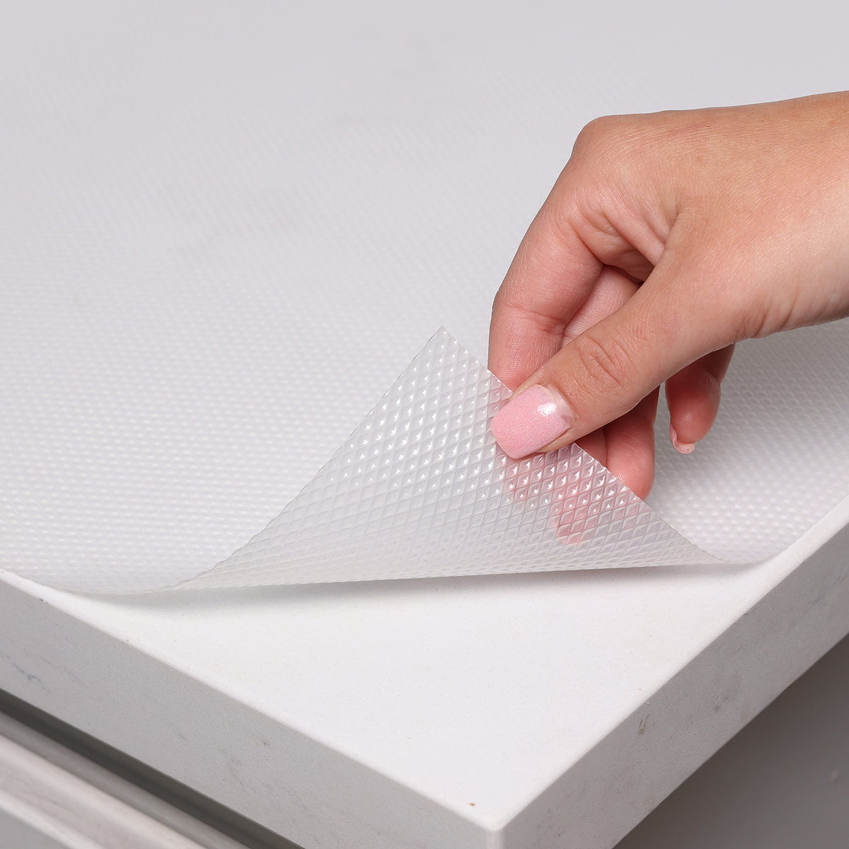 Cut-to-fit design lets you tailor to any size with scissors.
