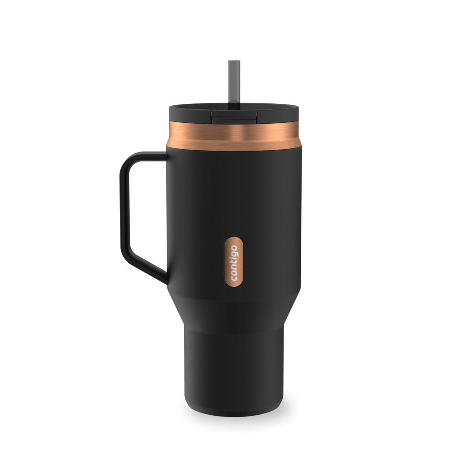 Contigo SnapSeal 30oz tumbler with vacuum insulation keeps drinks cold longer.