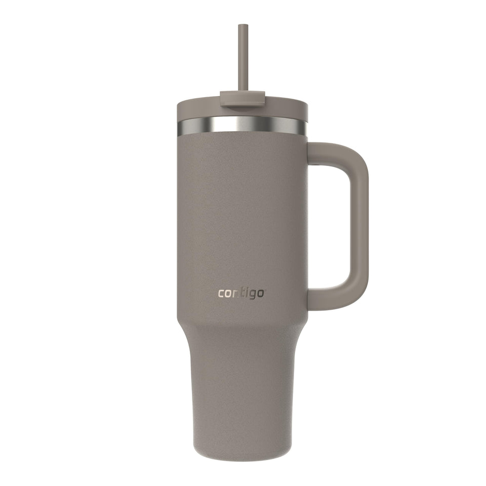 Contigo Streeterville 40oz tumbler cap close-up shows leak-proof seal for travel.